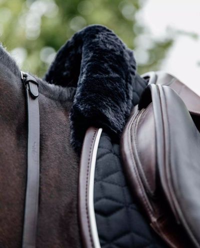 Skin Friendly Saddle Pad Dressage (Full) Star Quilting Black